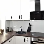 Komfortowe Przy Rynku Klimatyzacja アパート